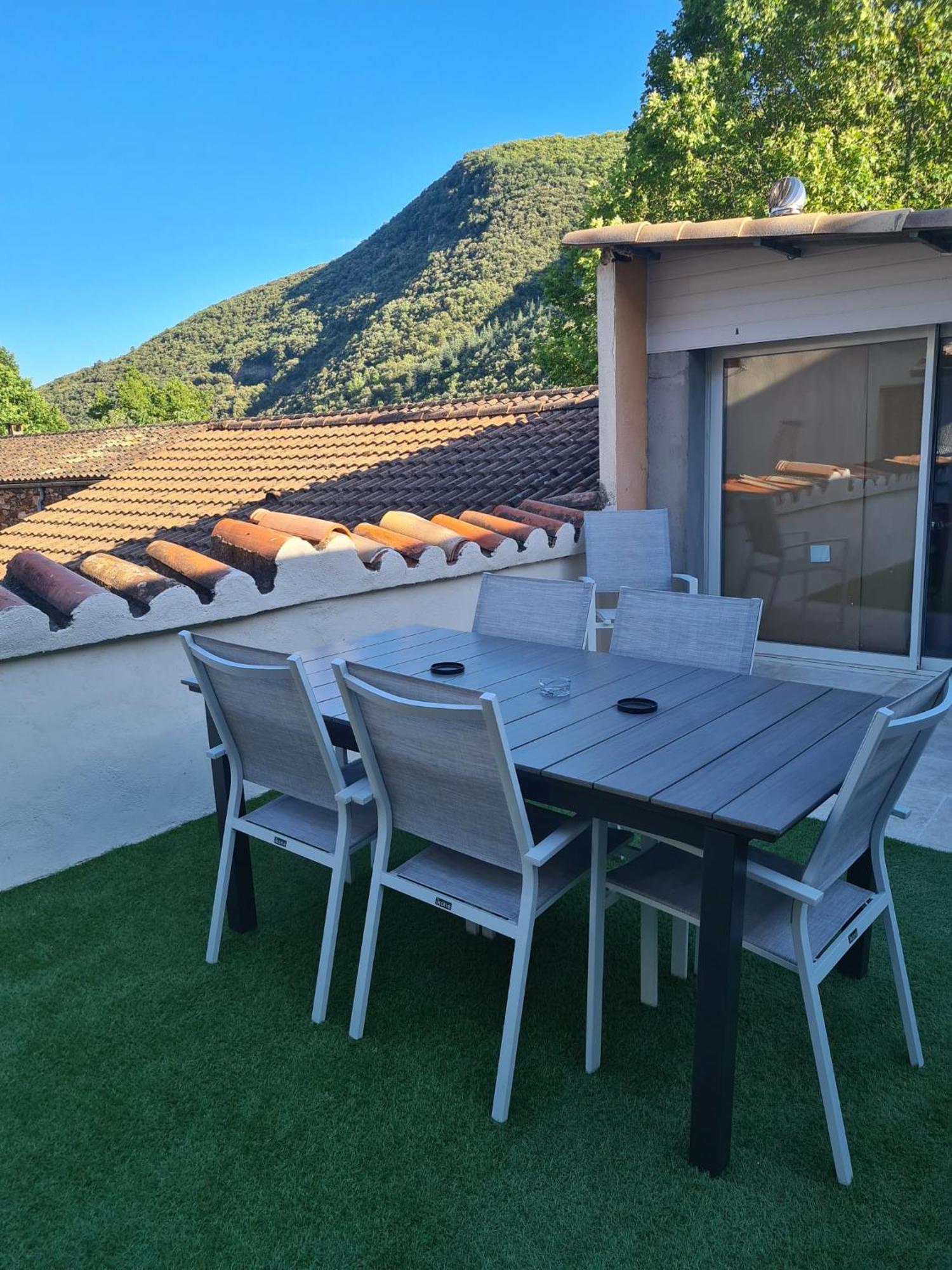 Charmant Appart Cosy Climatise Avec Terrasse Besseges Exteriör bild